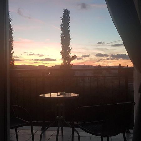 Apartment Oasis Полис Екстериор снимка