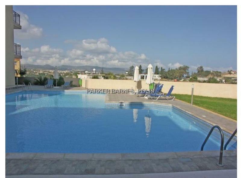 Apartment Oasis Полис Екстериор снимка