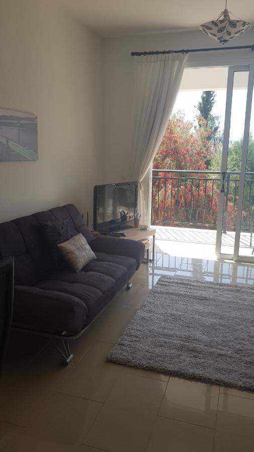 Apartment Oasis Полис Екстериор снимка
